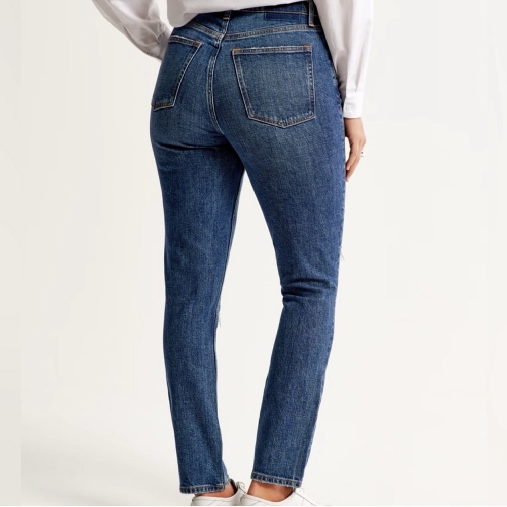 Abercrombie & Fitch Curve Love High Rise Skinny Jean